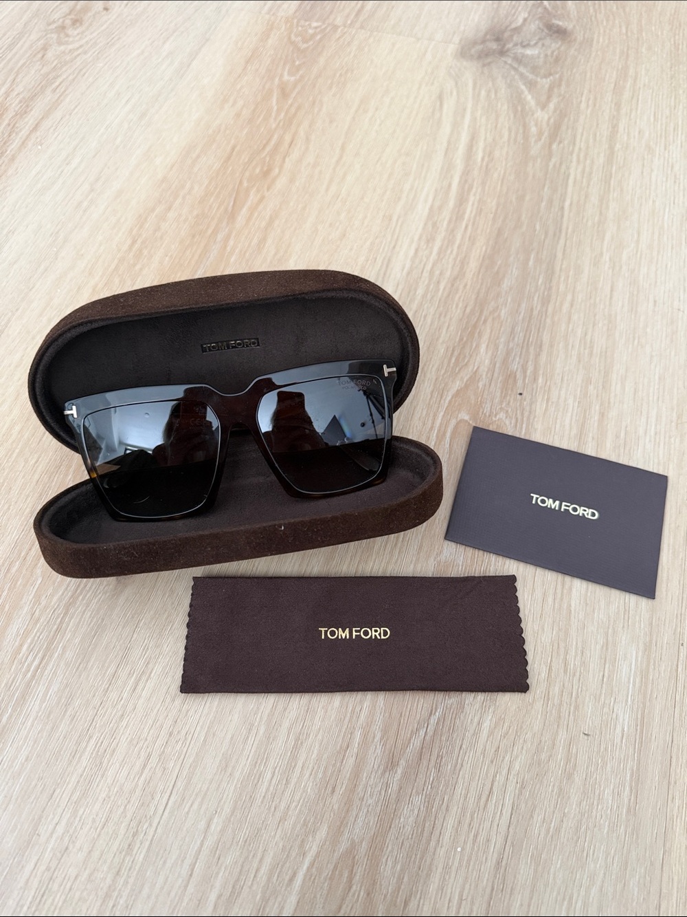 BNWT Tom Ford Black Oversized Square Polarized Sunglasses with Gradient Lenses